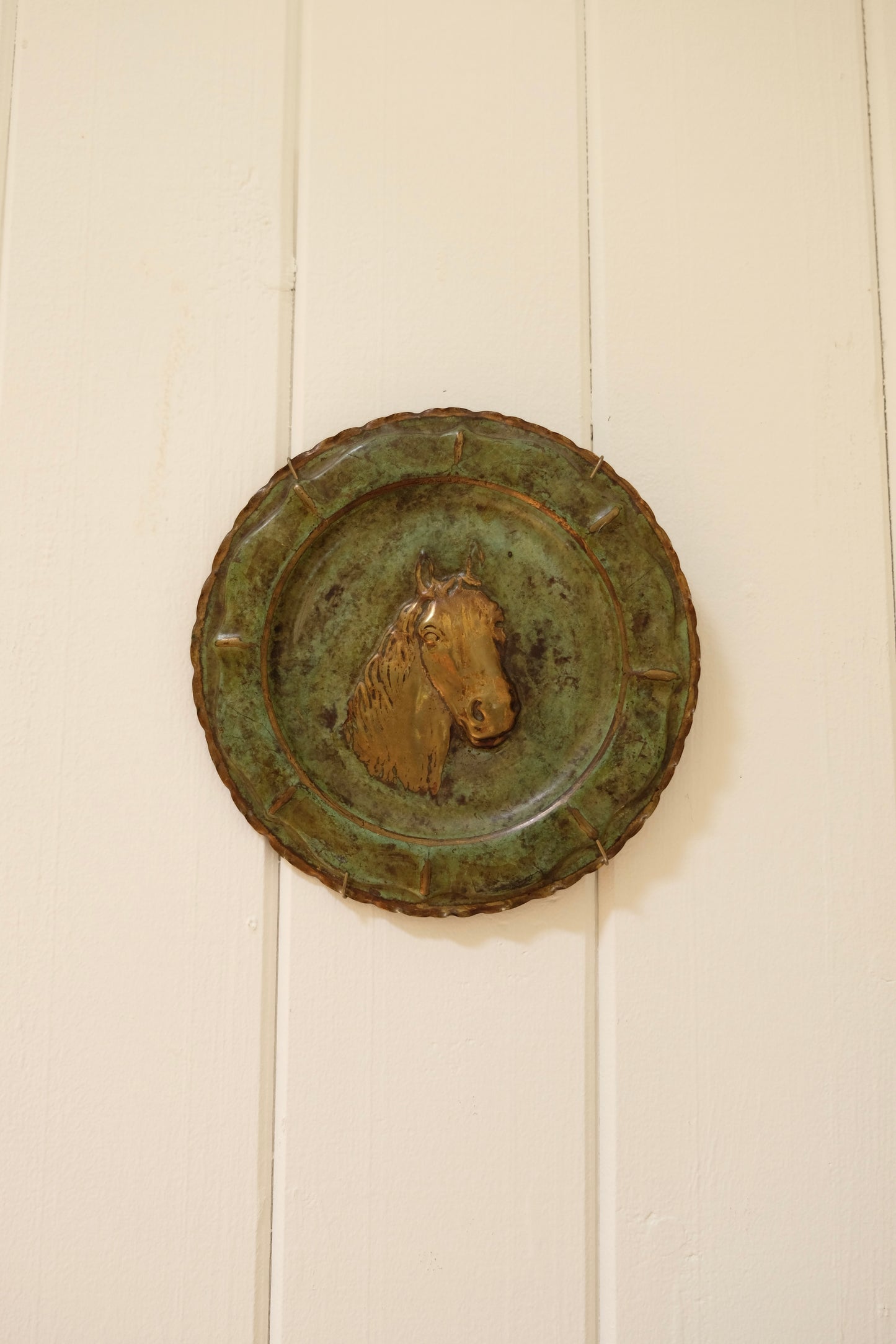 Vintage Metal Tin Horse Plate with Hook to Hang