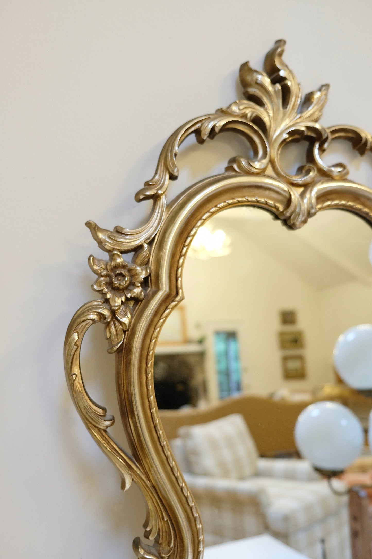 Vintage Syroco Rococo Wall Mirror – 30”