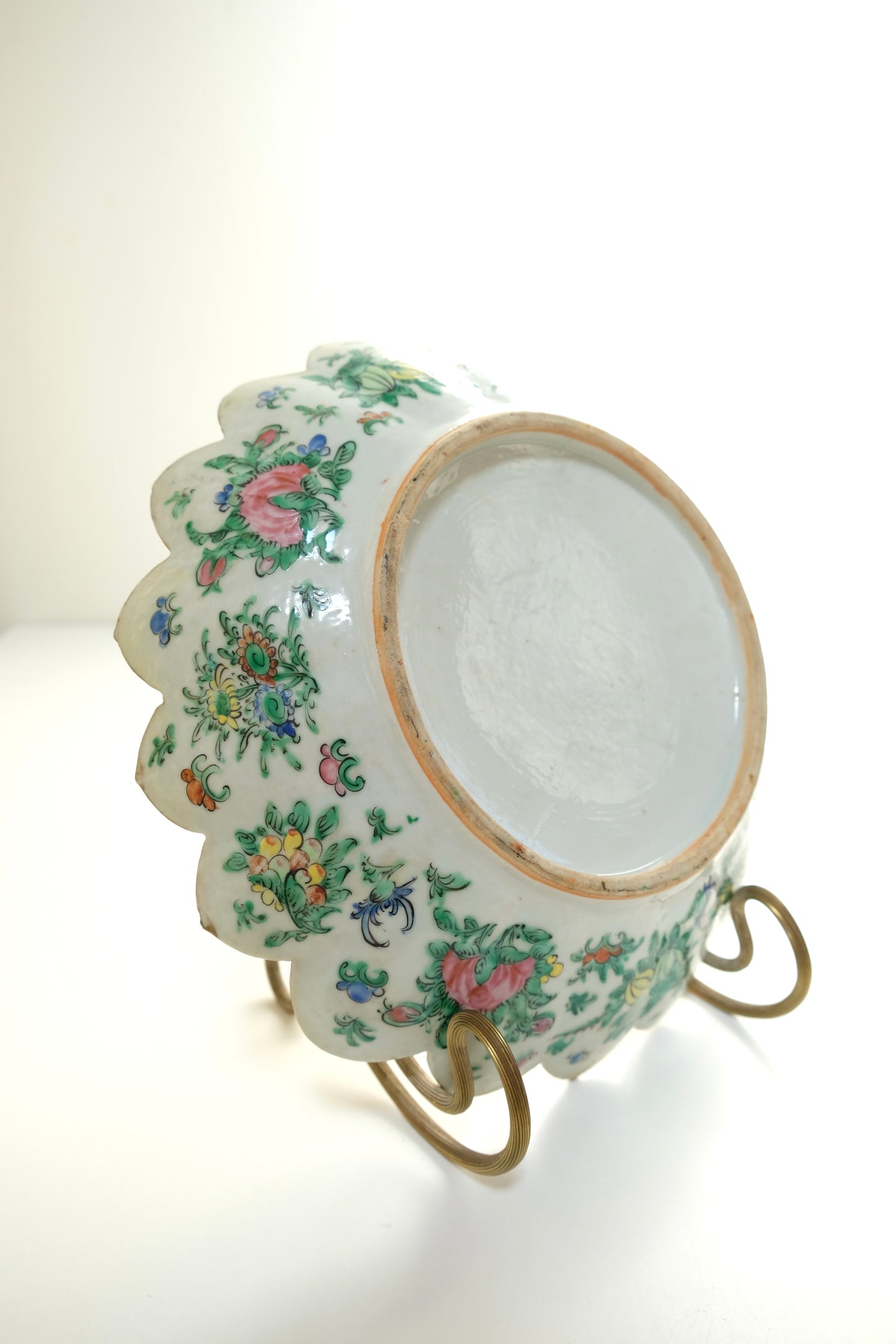 19th Century Rose Medallion Scalloped Porcelain Plate