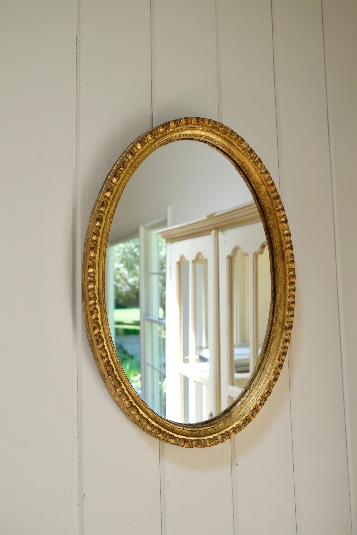 Gorgeous Oval Gilded Mirror