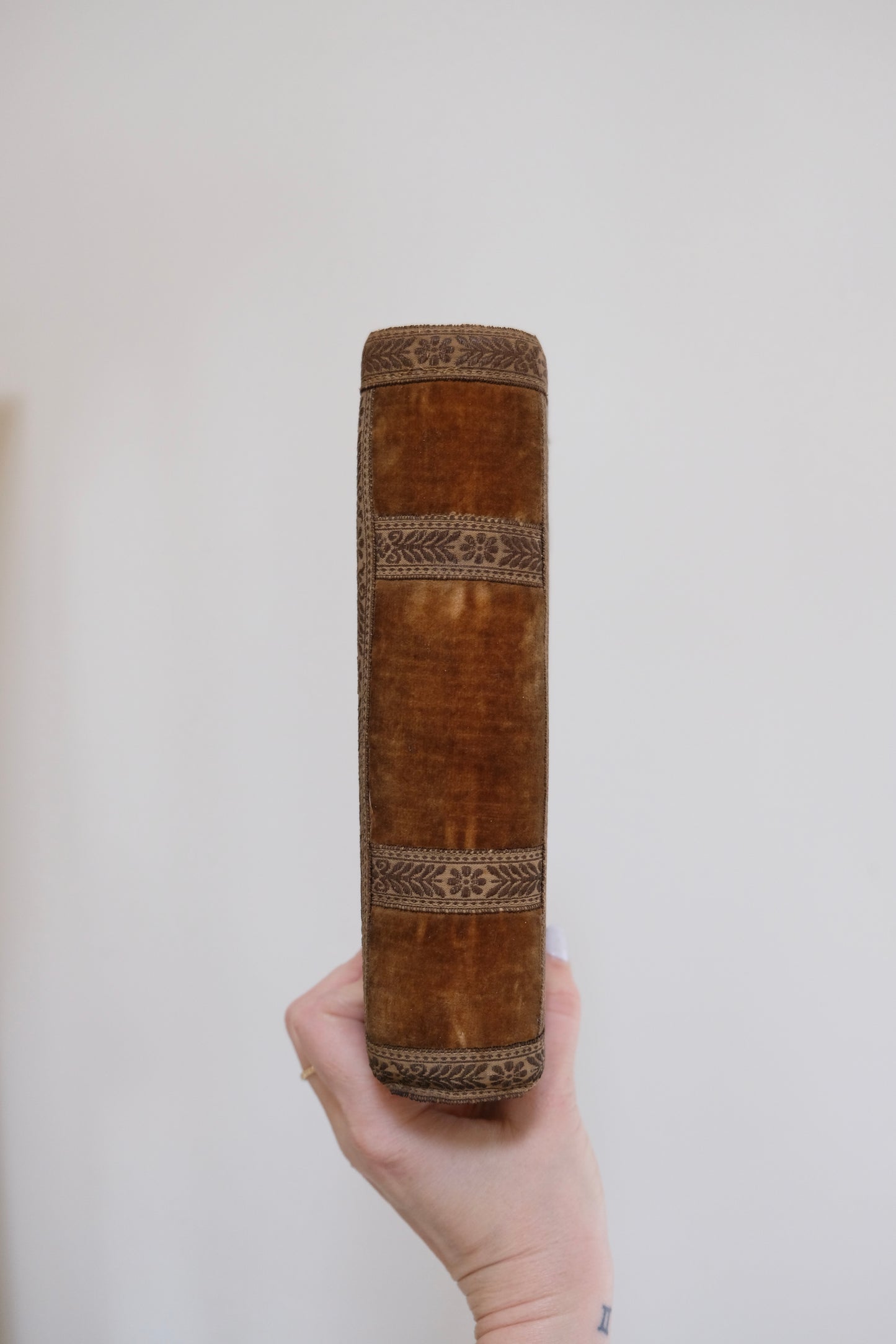 Antique 1909 Samuel Pepys Book