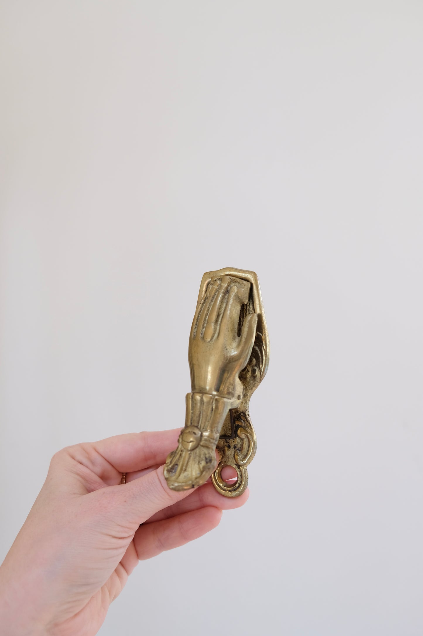 4.5” Vintage Brass Hand Clasp