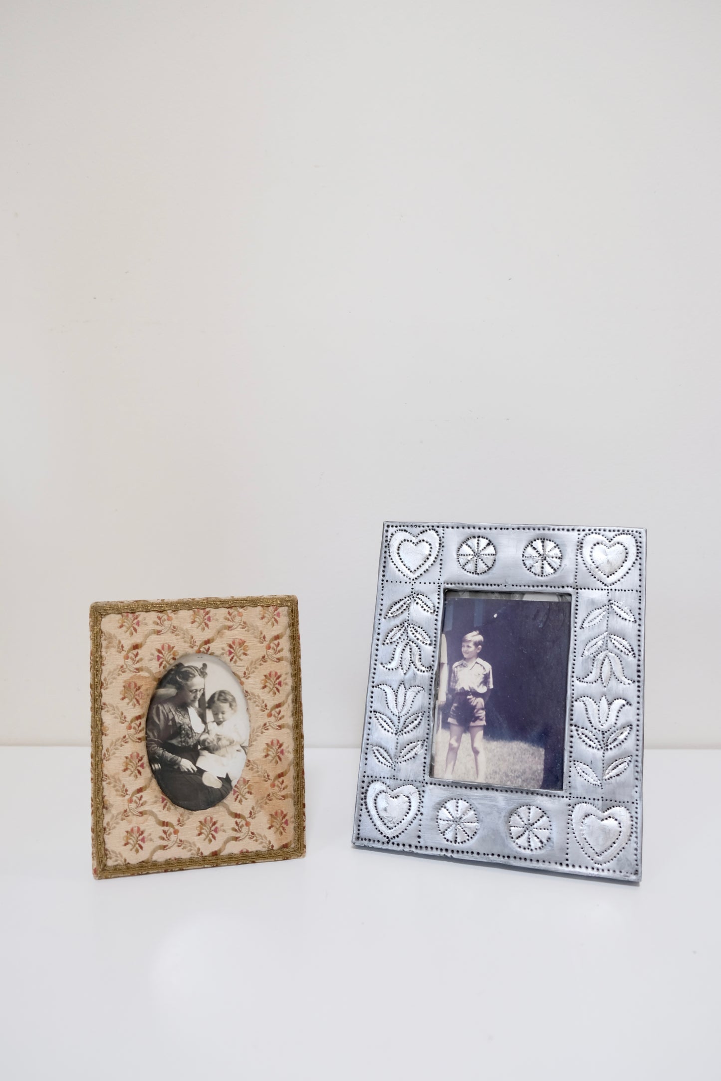 Vintage Hammered Frame with Adorable Hearts and Flowers