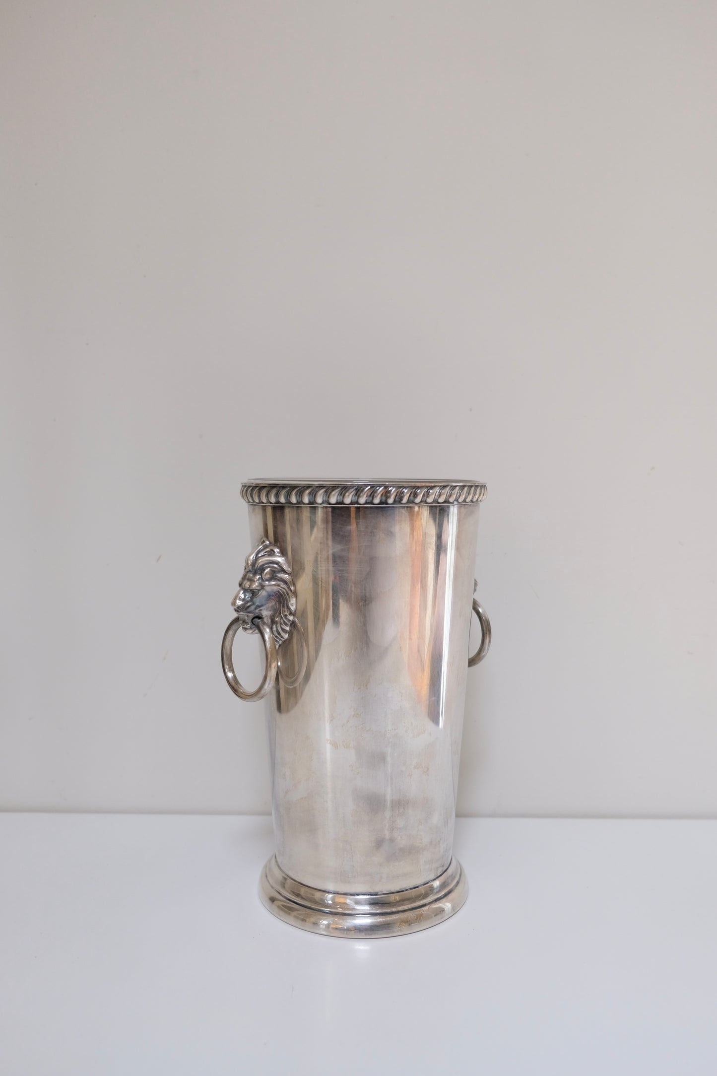 Wallace 2442 Silver Plated Wine Bucket with Lion Heads