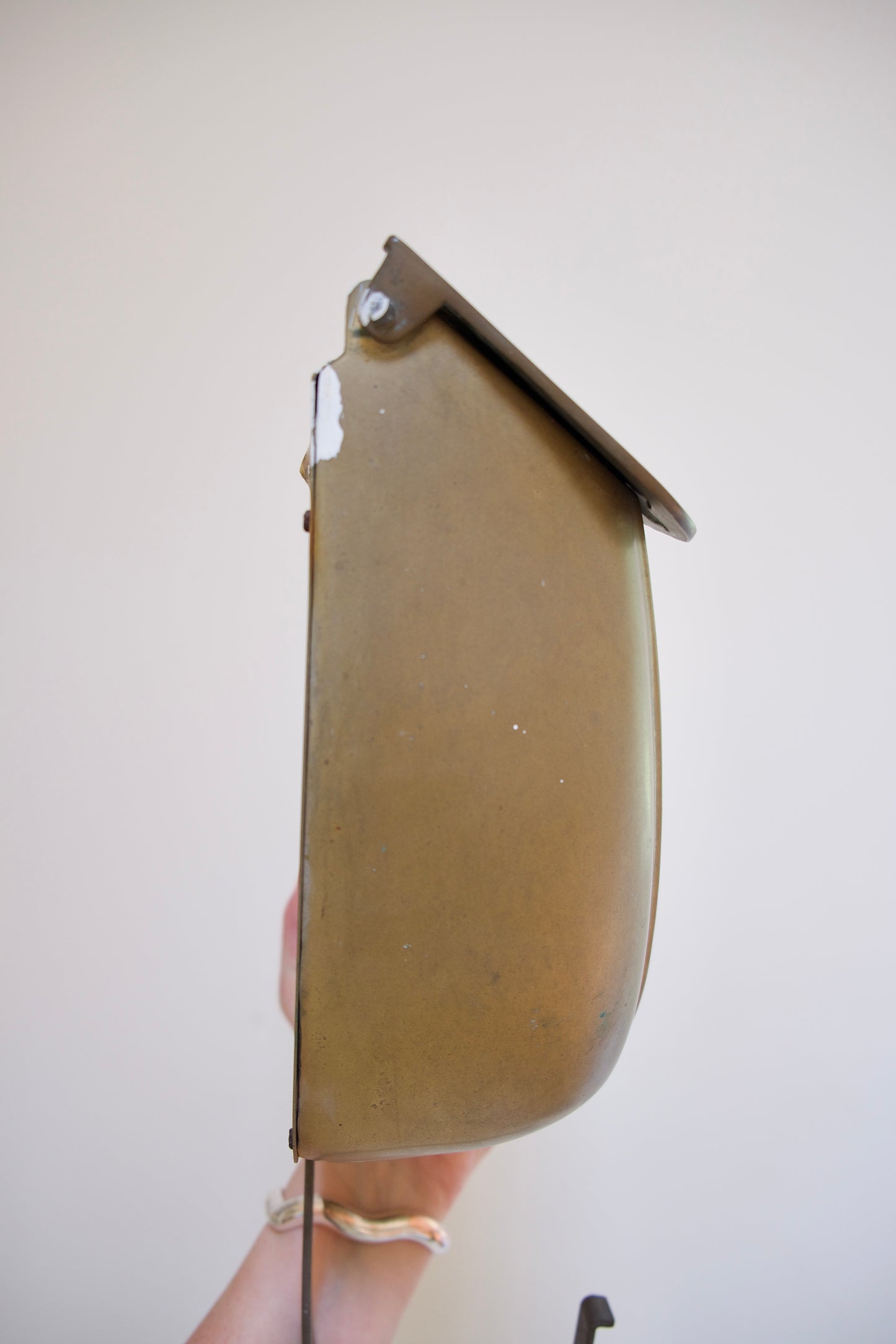 Vintage Solid Brass Saddle Bag Mailbox – 15” x 10” x 4.5”⁠