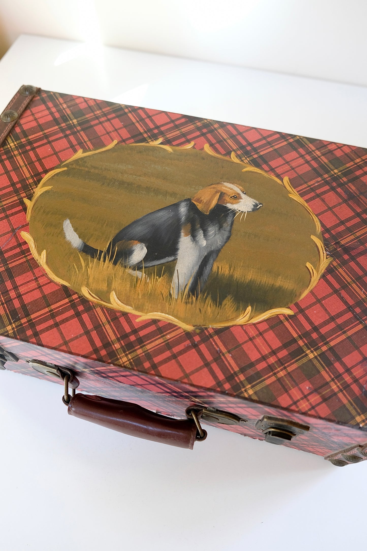 Vintage Hand-Painted Dog Tartan Case with Velvet Interior