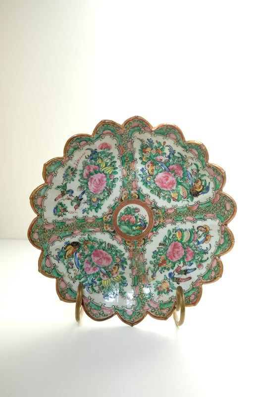 19th Century Rose Medallion Scalloped Porcelain Plate