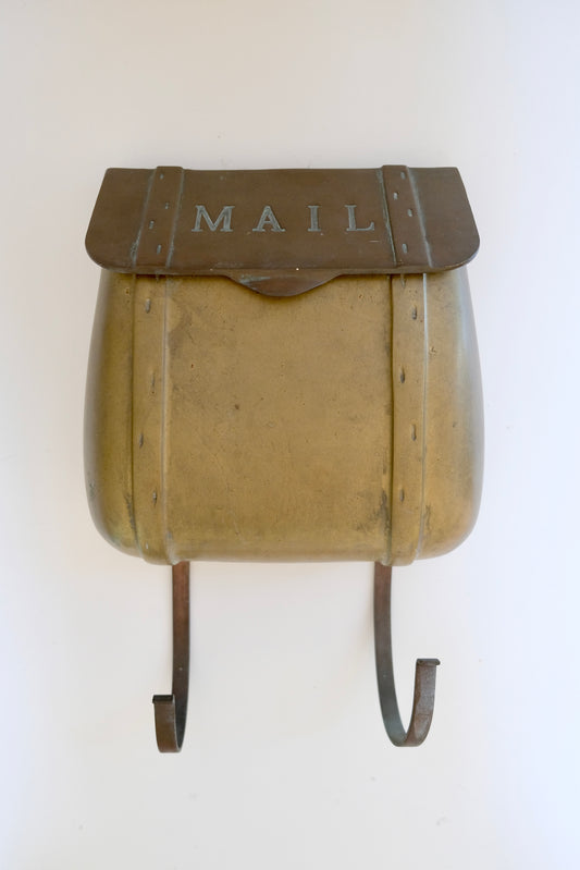 Vintage Solid Brass Saddle Bag Mailbox – 15” x 10” x 4.5”⁠