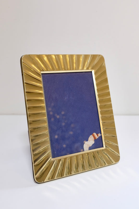 Vintage Bright Ripple Frame