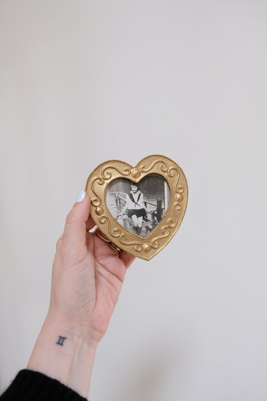 Vintage Heart Metal Picture Frame