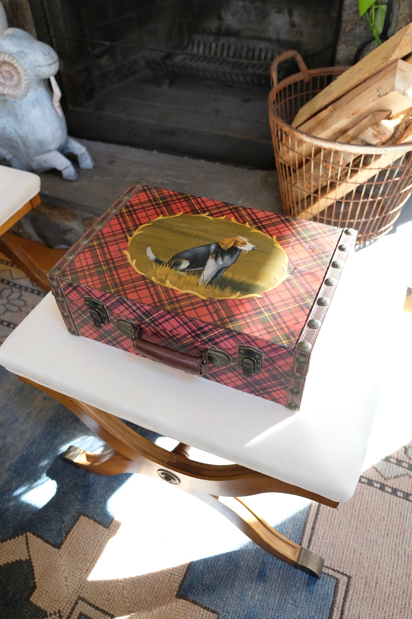 Vintage Hand-Painted Dog Tartan Case with Velvet Interior