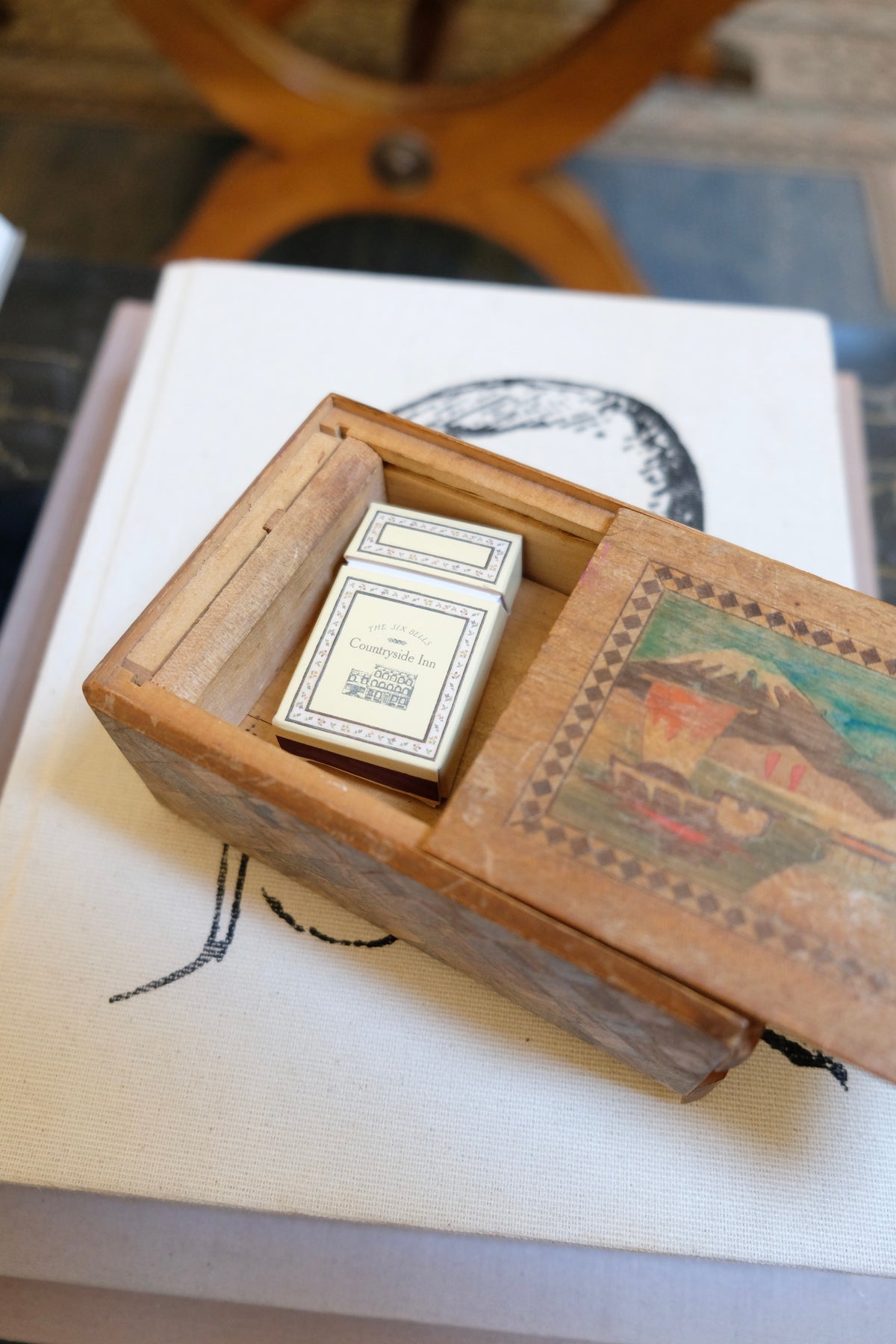Vintage Inlaid Bird & Landscape Box